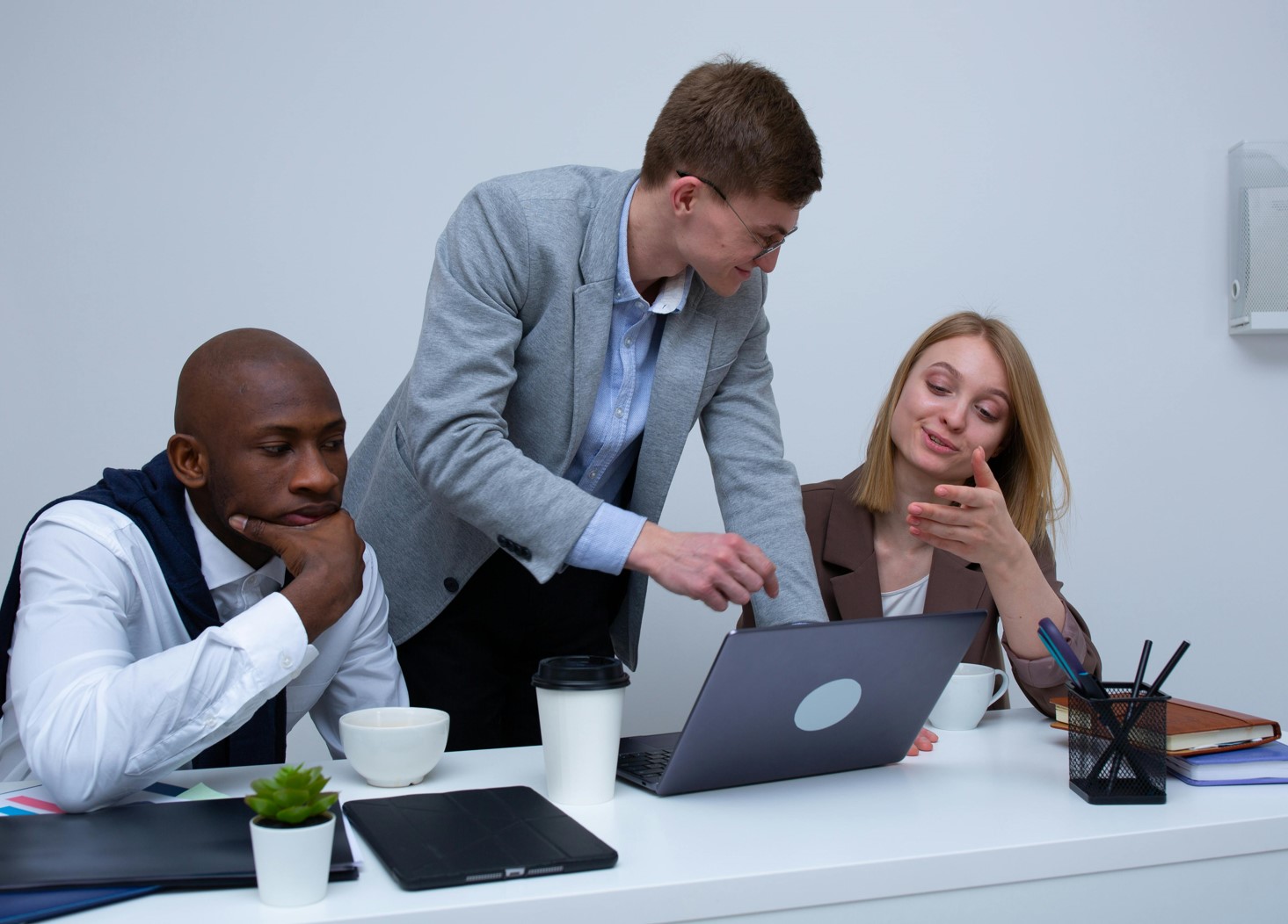 Balancing Digital Transformation and Human Touch in Equipment Financing